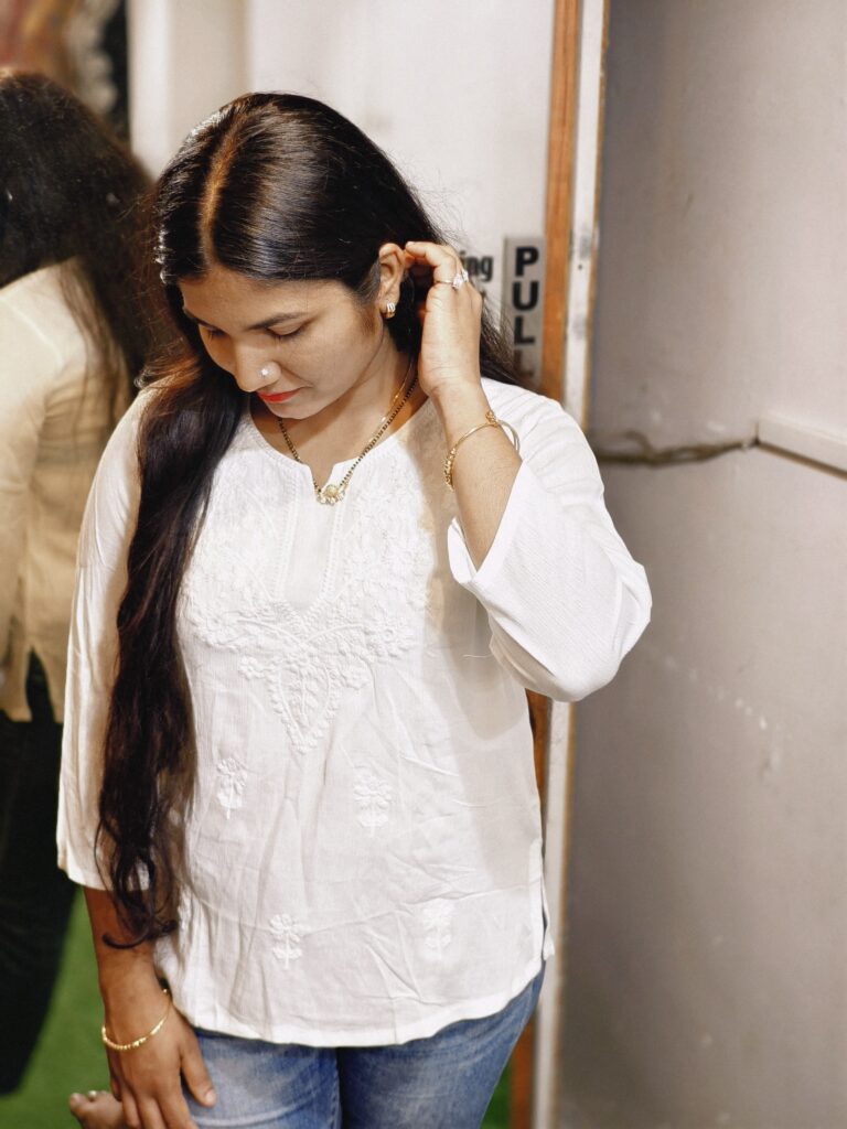 White floral embroidery top