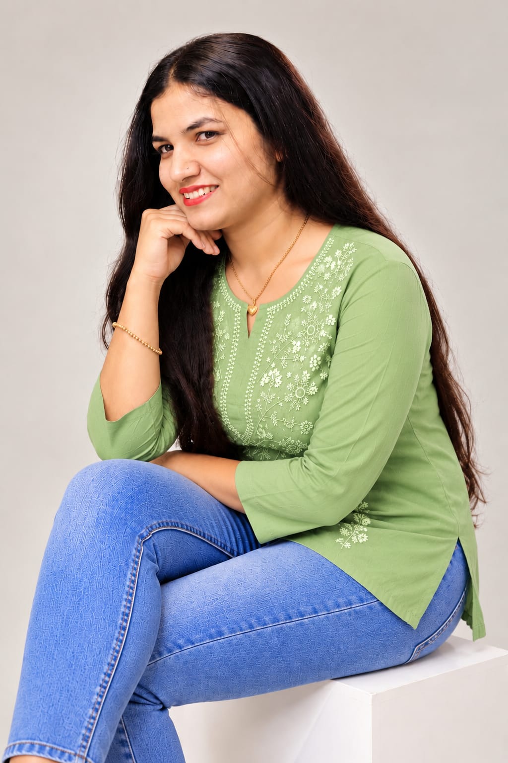 Sage Green Floral Embroidered Tunic - Image 3